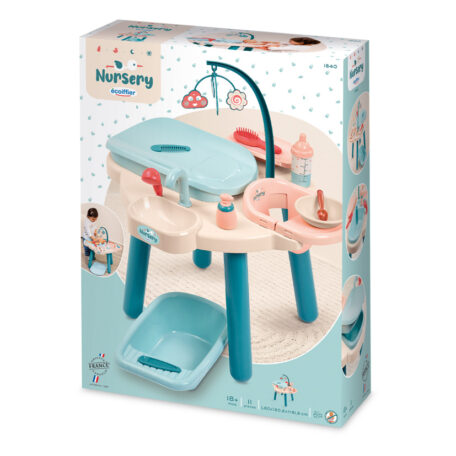 Table nursery avec accessoires